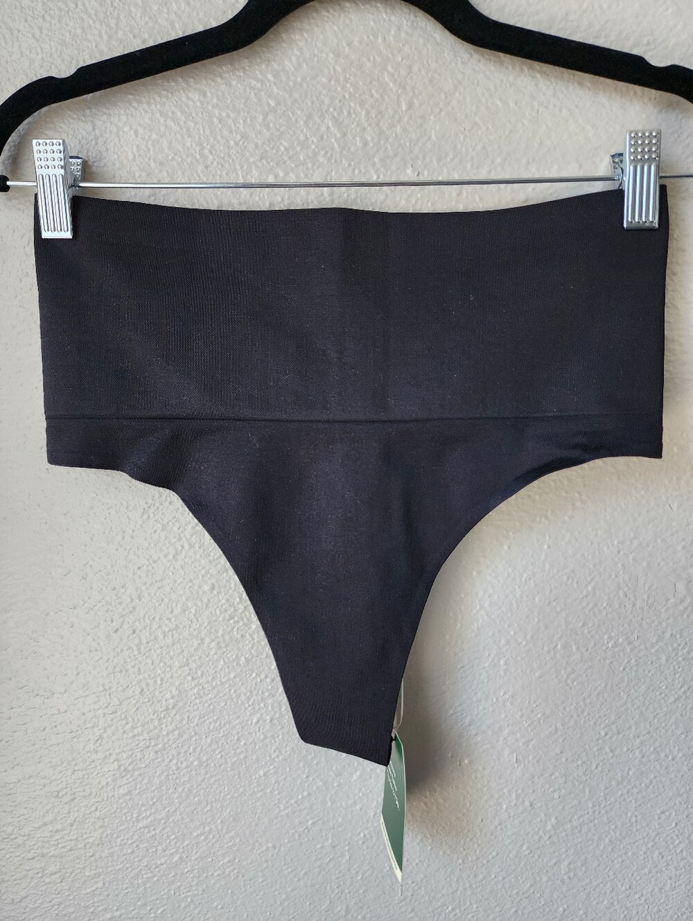 Halara OneForm Seamless Flow High Waisted Tummy Control Shapewear Thong Medium - Picture 4 of 7